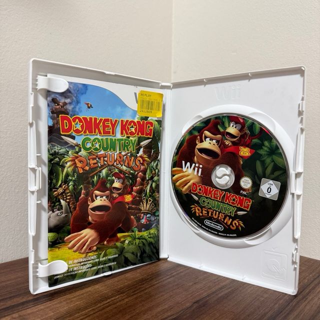 Wii - Donkey Kong Country Returns