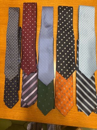 Lote de 10 corbatas de seda