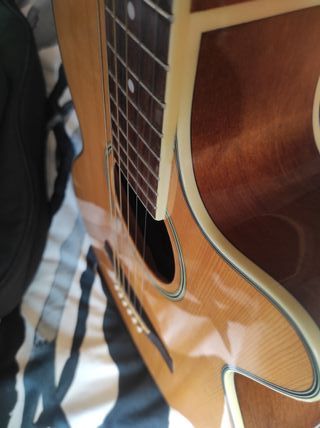 Guitarra eléctroacustica ibanez más estuche