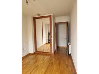 Piso en venta en Pumarín en Gijón