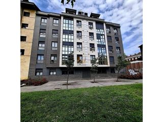 Piso en venta en Pumarín en Gijón