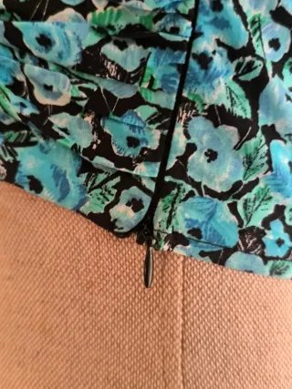 Top floral manga larga