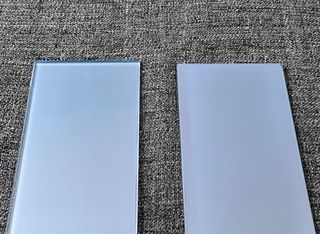 Pack de dos baldas de vidrio en color azul