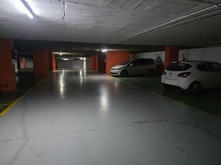 Garaje en alquiler en El Sucre-Universitat en Vic