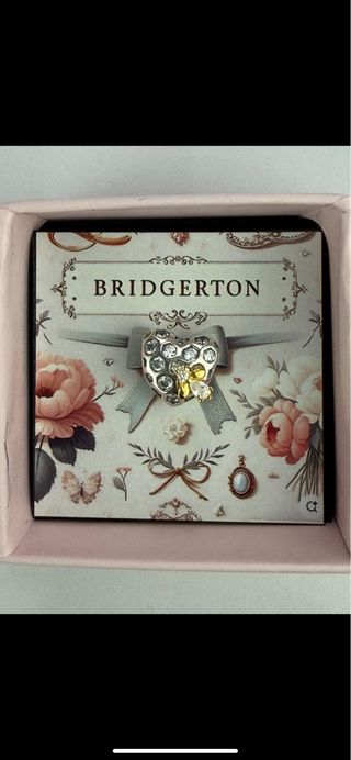 Lote charms y anillo Bridgerton