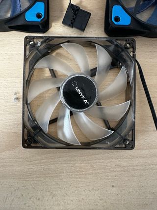 Pack 3 Ventiladores PC 120mm RGB y UNYKA