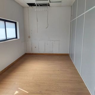 Nave industrial en alquiler en La Paz en Alcalá de Guadaira