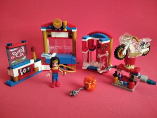 LEGO DC Wonder Woman Set