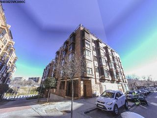 Garaje en venta en Valdezarza en Madrid