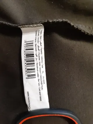 Minigonna verde militare con bottoni