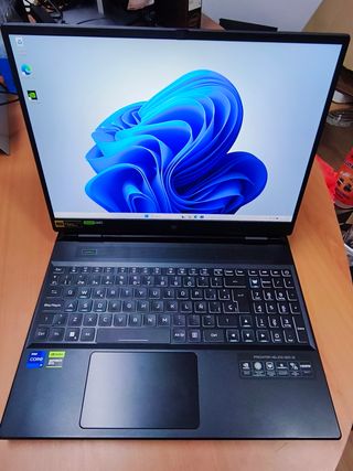 Acer Predator Helios Neo 16 PNH-16-71-76XV