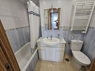 Piso en venta en Juan XXIII en Alicante