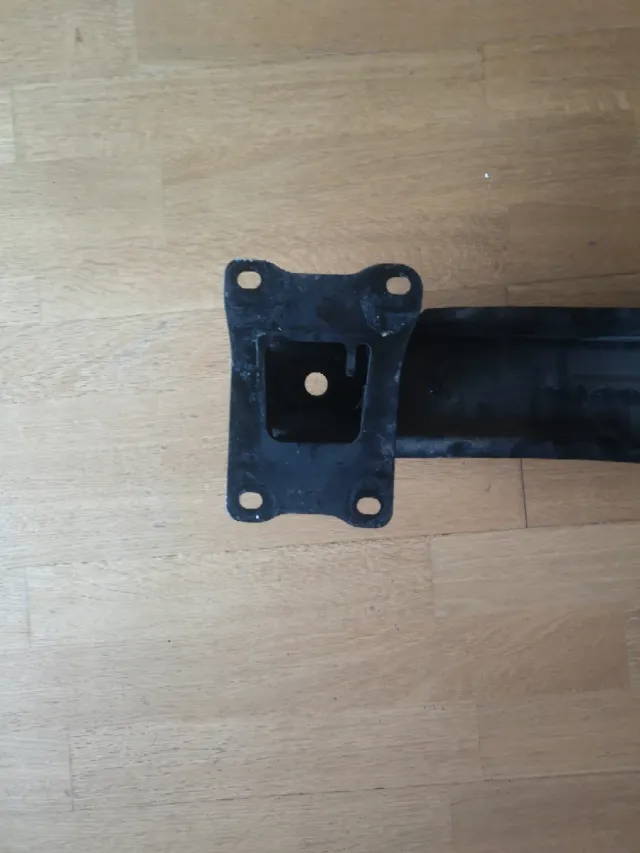 Barra Parachoques Trasera Seat León