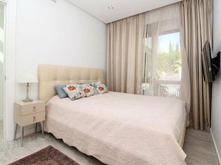 Casa adosada en alquiler en Lomas de Marbella Club - Puente Romano en Marbella