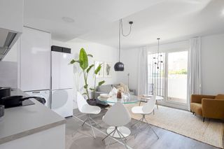 Piso en alquiler en Colores - Entreparques en Sevilla