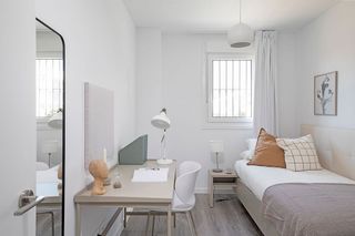 Piso en alquiler en Colores - Entreparques en Sevilla