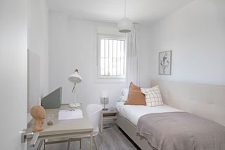 Piso en alquiler en Colores - Entreparques en Sevilla