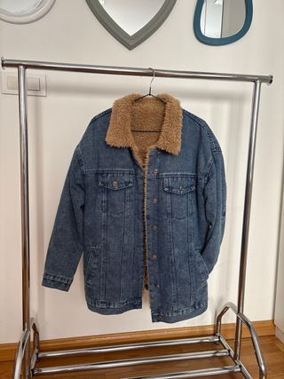 Cazadora vaquera SHEIN con borreguito