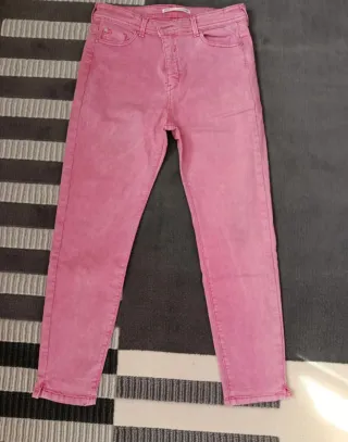 Pantalón vaquero rosa