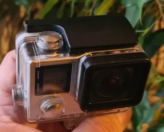 GoPro HERO4 (4K) con schermo touch e accessori