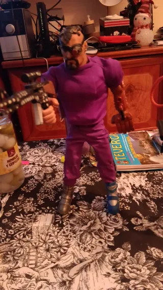 Muñeco Policía con Arma