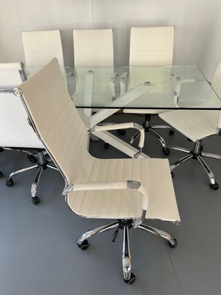 Mesa de cristal moderna. Solo la mesa. 200x100