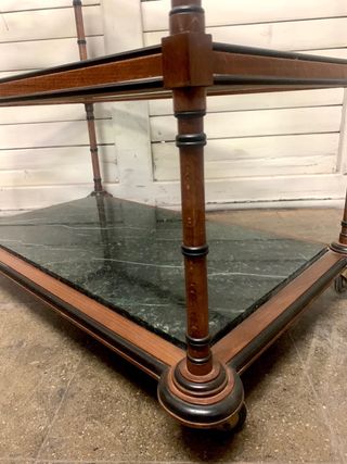 Camarera antigua. Gran calidad.  cristal y marmol