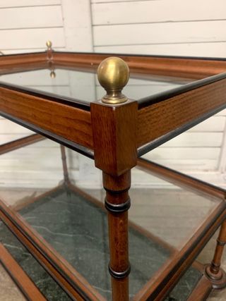 Camarera antigua. Gran calidad.  cristal y marmol