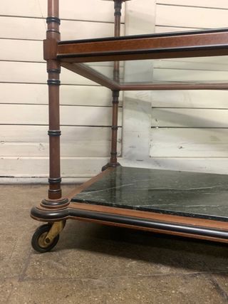 Camarera antigua. Gran calidad.  cristal y marmol