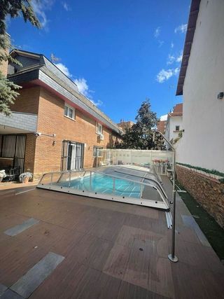 Casa adosada en alquiler en Valdezarza en Madrid