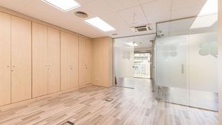 Oficina en alquiler en La Dreta de l'Eixample en Barcelona