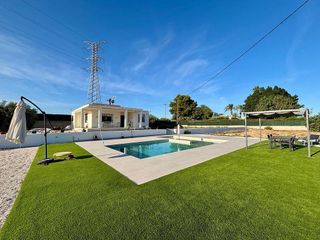 Chalet en venta en La Algoda - Matola - El Pla en Elche