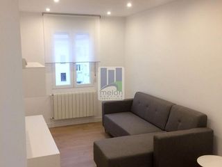 Piso en alquiler en Plaza España - Villa Pilar - Reyes Católicos - Vadillos en Burgos