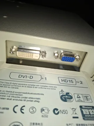 Monitor Sony SDM-E96D