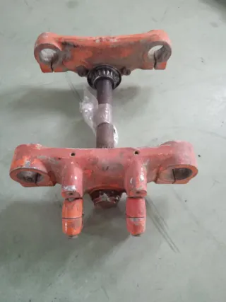 Piezas Puch (manillar, horquillas, rueda, escape)