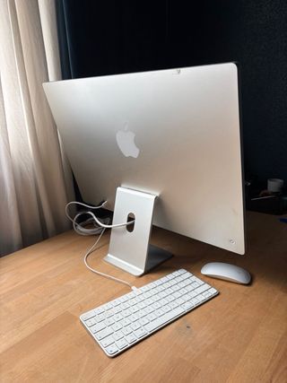 iMac 24 M1 8GB RAM Plata