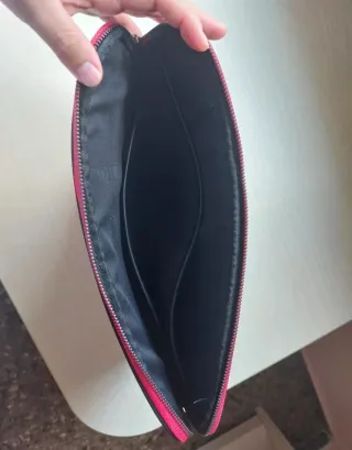 Portadocumentos negro acolchado