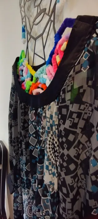 Blusa Bershka semitransparente Talla M