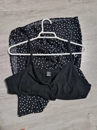 Mono corto lunares negro