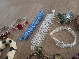 Lote 21 pulseras variadas