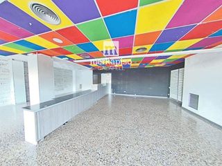 Local comercial en venta en Ponent - Barri de França en Vendrell, El