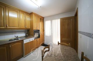 Casa adosada en venta en Tomelloso