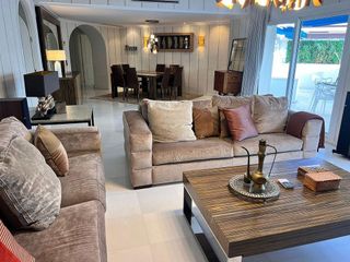 Ático en alquiler en Puerto Banús en Marbella