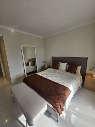 Ático en alquiler en Puerto Banús en Marbella