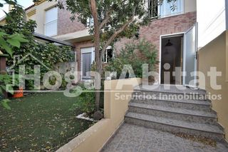 Casa adosada en venta en Zona Playa en Burriana