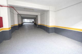 Nave industrial en alquiler en Benicalap en Valencia