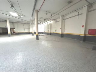 Nave industrial en alquiler en Benicalap en Valencia