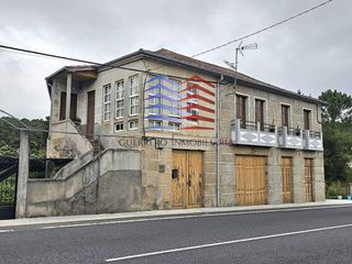 Casa en venta en Celanova