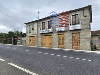 Casa en venta en Celanova