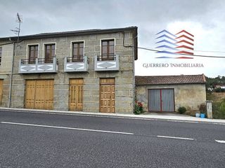 Casa en venta en Celanova
